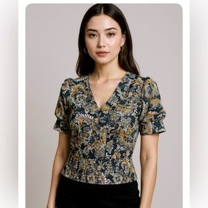 DR2 Multicolor Floral Blouse smocked waist and elastic sleeve so beautify #fall